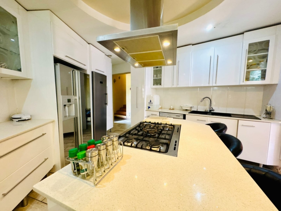 10 Bedroom Property for Sale in Amalinda Eastern Cape